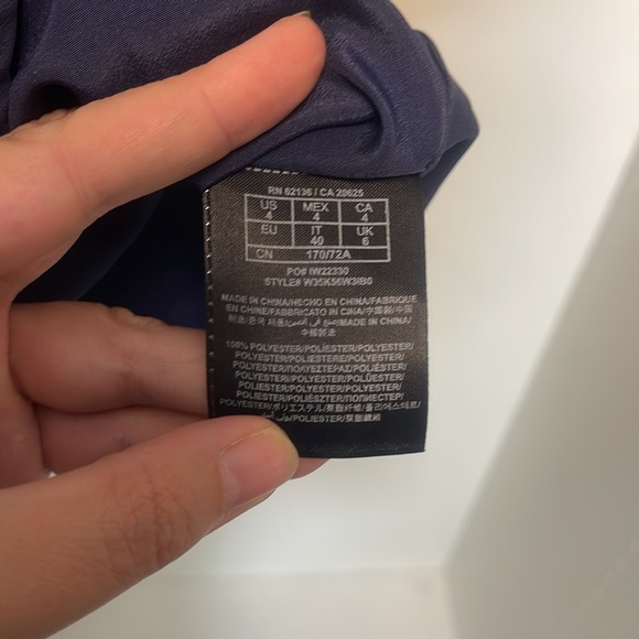 NWOT Guess Navy Floral Dress Size 4 - Picture 5 of 6